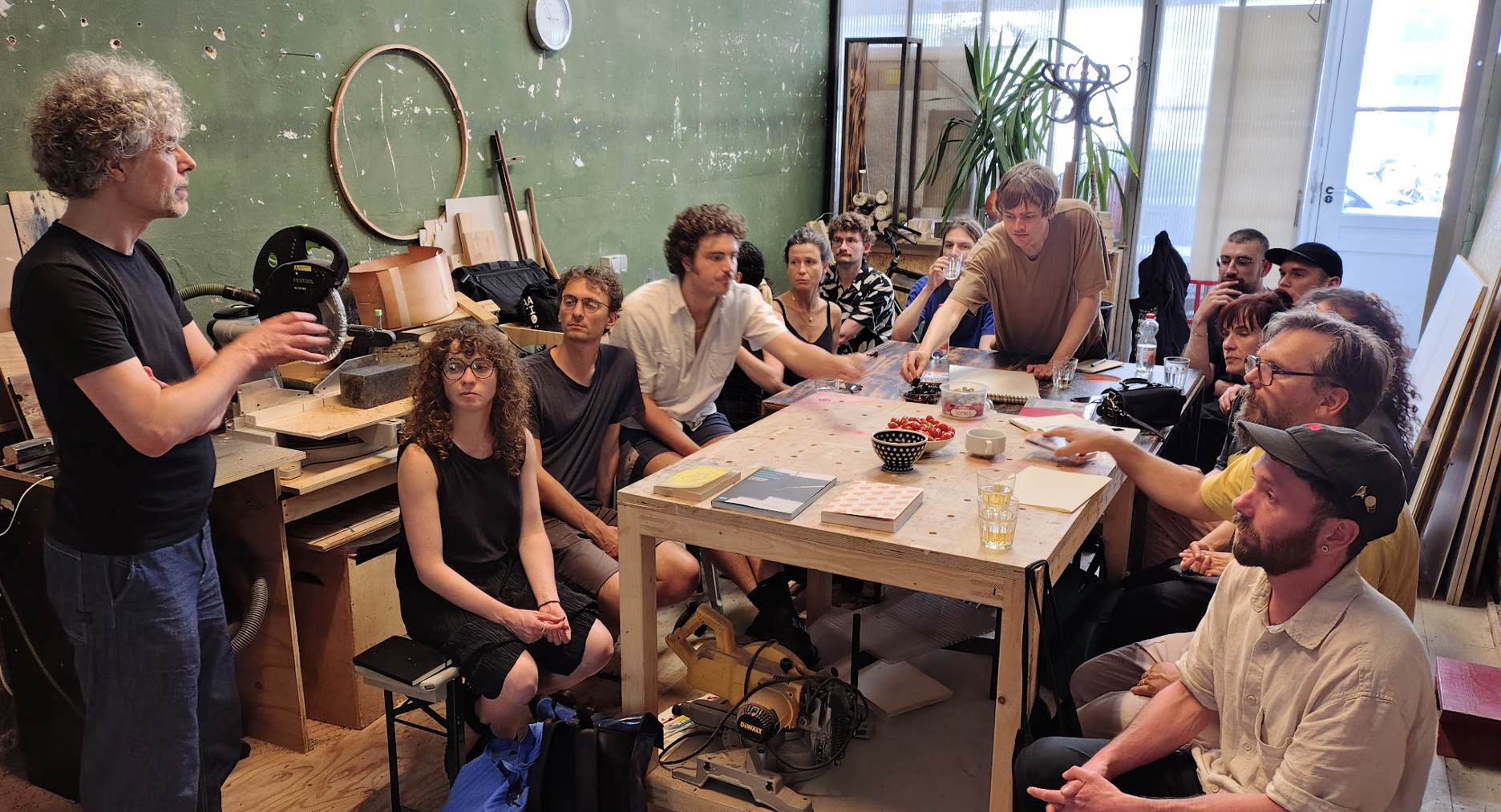 Het pakhuis als proefterrein: workshops in de extreme hitte
